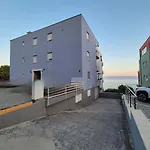 St Damian Sea View Апартаменты *